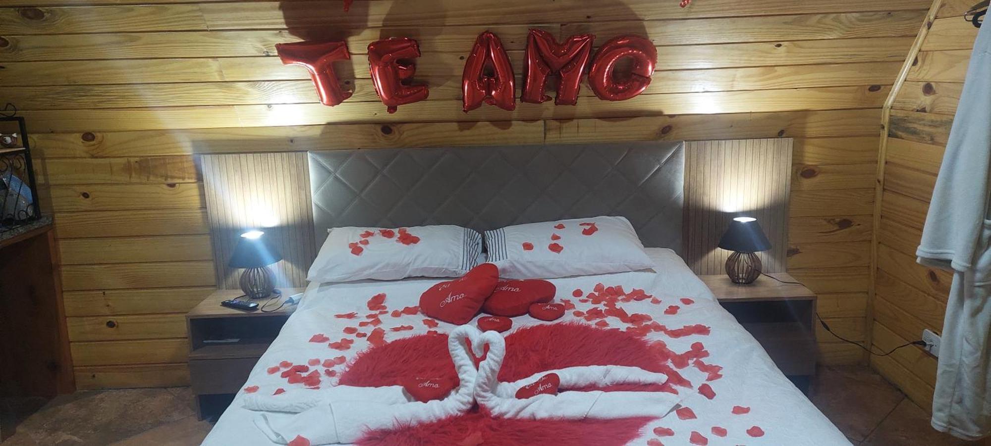 Chale Com Hidromassagem Da Vick Hotel Campos do Jordão Buitenkant foto